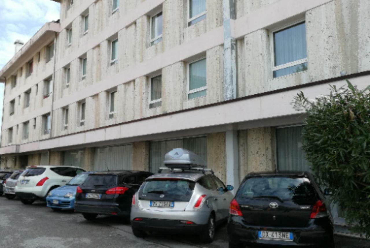 Le Barche Apartment Mestre Exterior foto